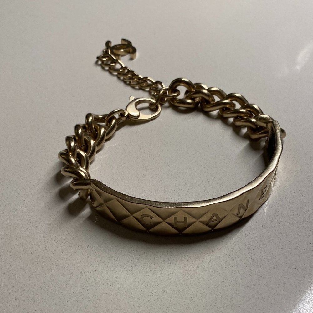 Chanel Fall 2015 Runway Choker Necklace - Sample
